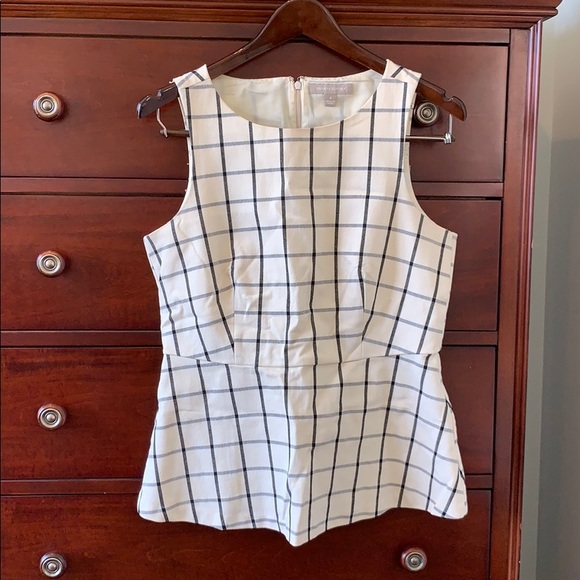 New with tags - Banana Republic top - size 8 - Picture 1 of 3